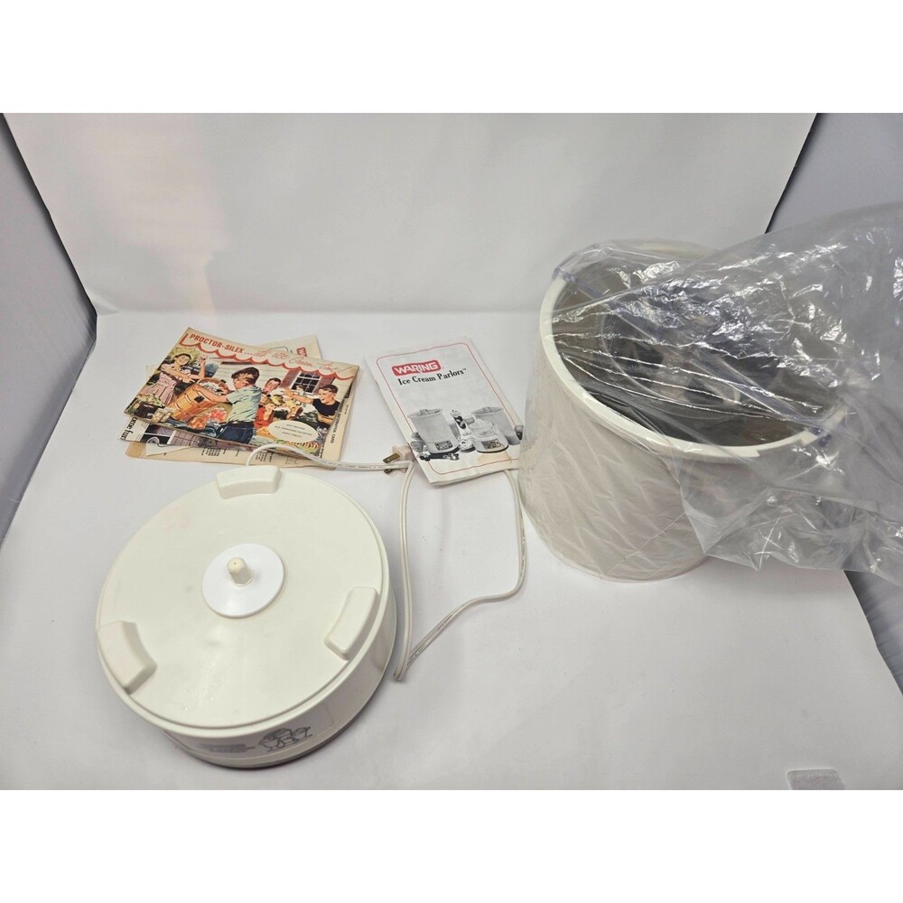 Waring Ice Cream Parlor CF520-1 Vintage Electric Maker w/ Box Manuals Complete - Picture 2 of 6